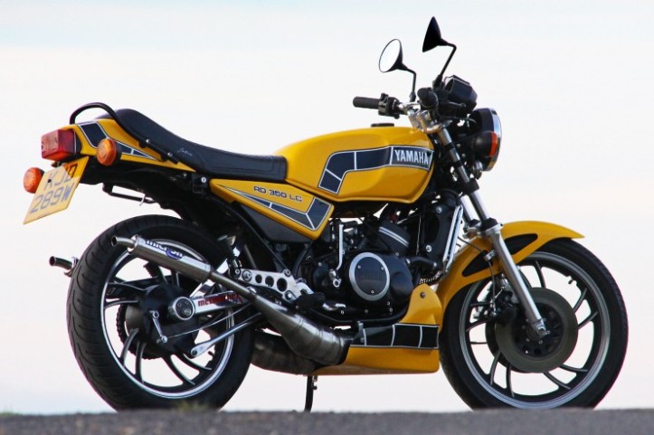 Yamaha-RD350-LC-1-740x493